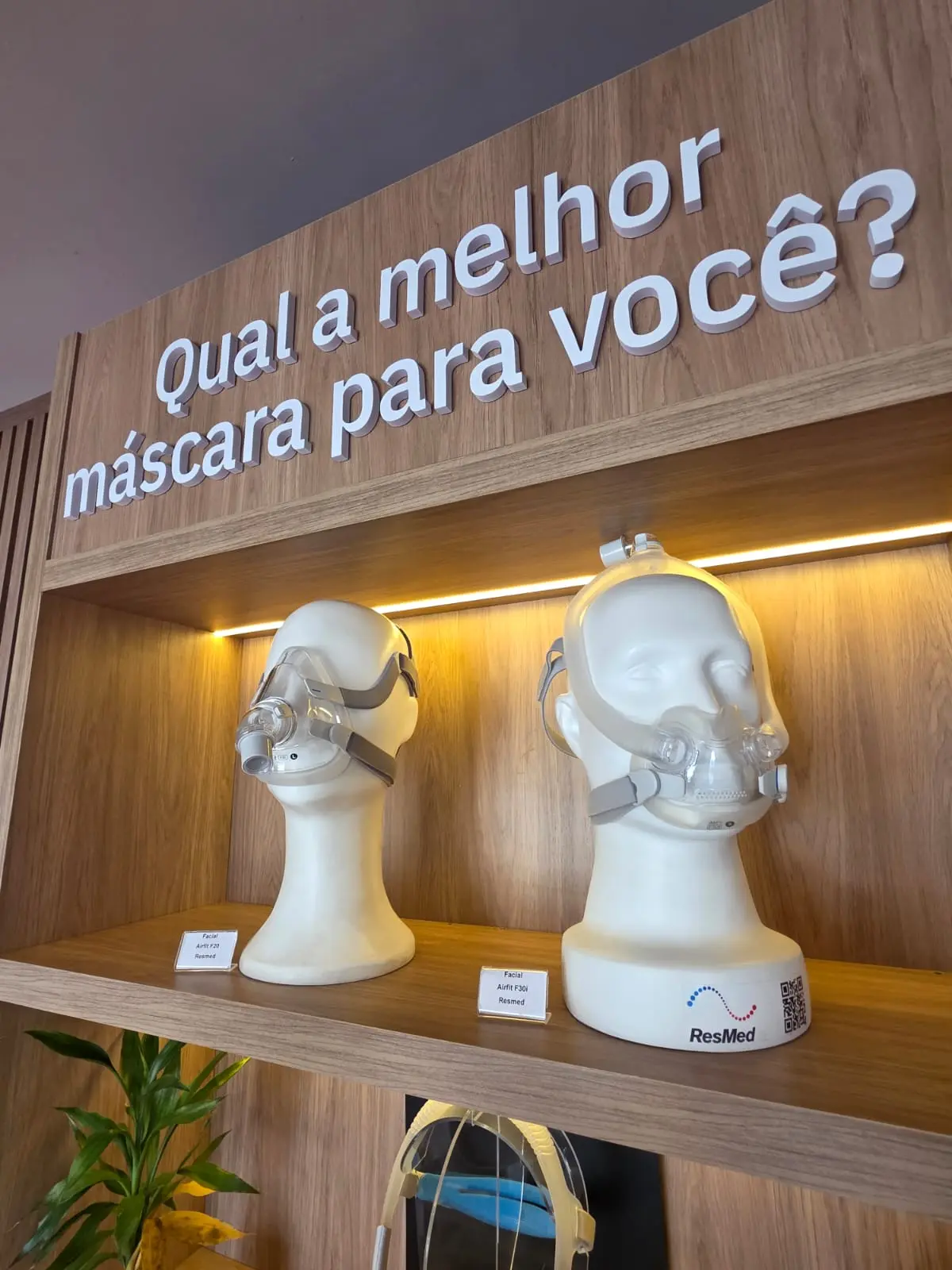 Área de máscaras faciais de CPAP na Quallys em Porto Alegre